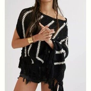 Anthropologie One-Shoulder Crochet Poncho. NWT. One Size. Tassels